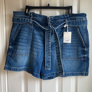 NWT ANA DENIM JEAN SHORTS SZ 16